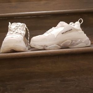 AUTHENTIC Balenciaga shoes- Triple S in white